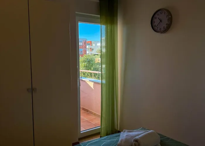 Neva * Novigrad Istria