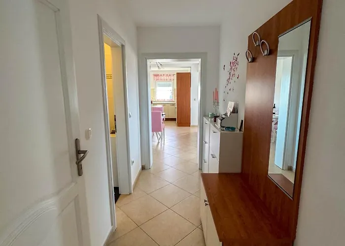 Neva * Novigrad (Istria)